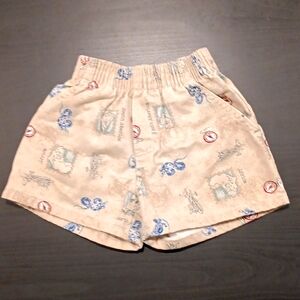 OshKosh B'gosh size 2T 100% cotton shorts with pockets